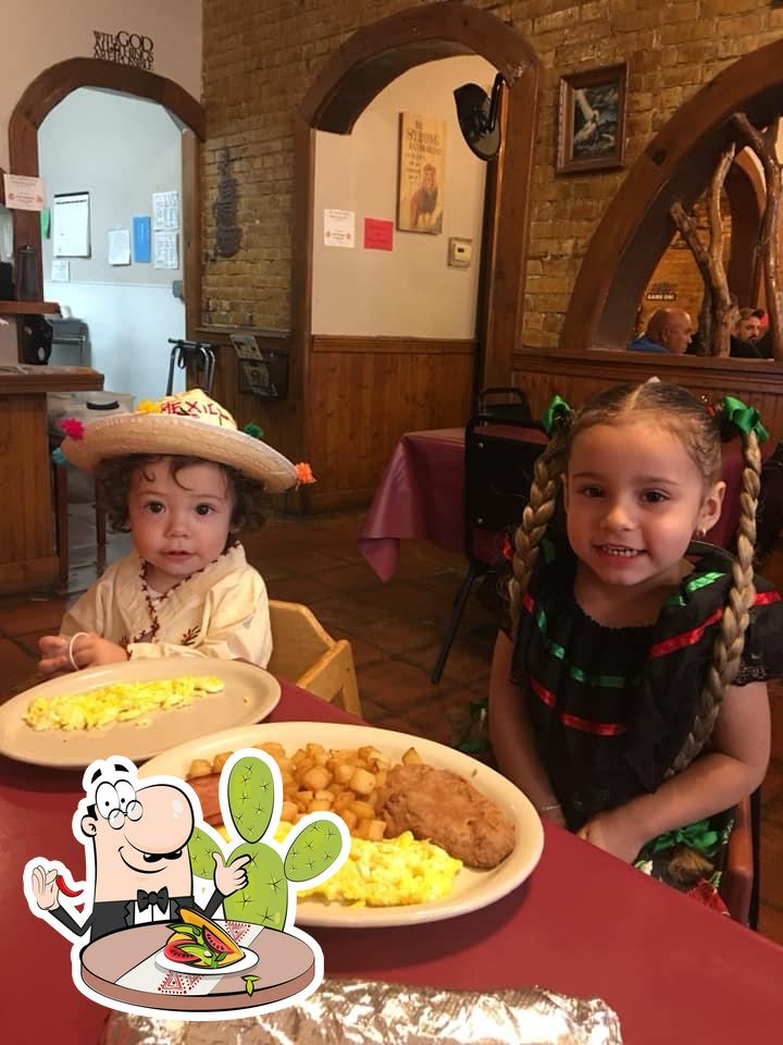 Los Leones Restaurant in La Feria Restaurant reviews
