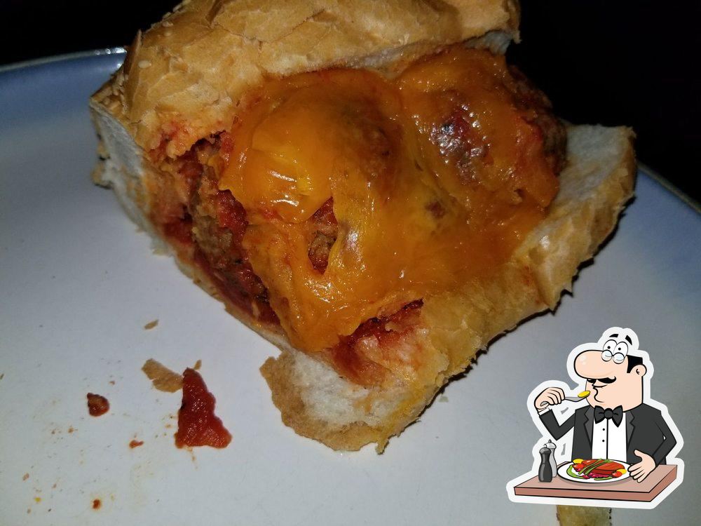 Hungry Head Sandwich Shop in Kenosha Restaurant menu and reviews
