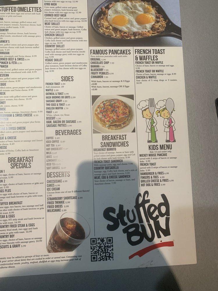 Menu at Stuffed Bun restaurant, Shelby charter Township