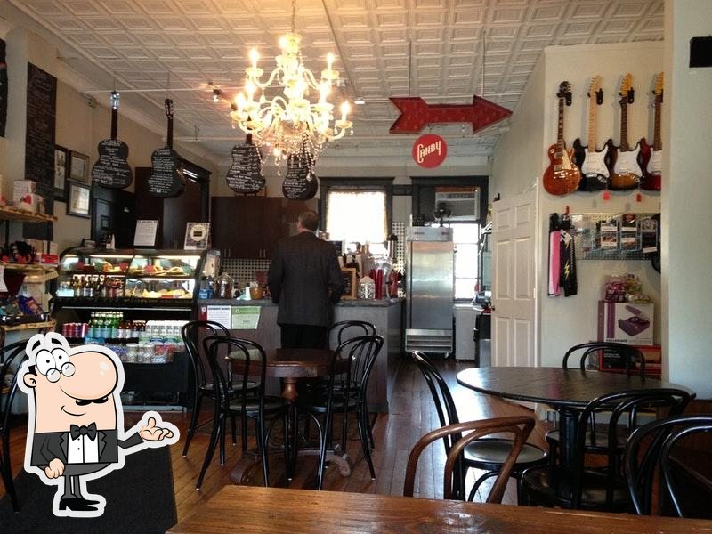 Rock House, 1150 Central Ave in Wilmette Restaurant menu and reviews