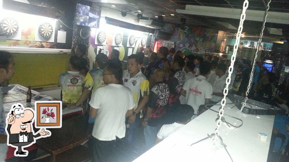 Mames Billiard Station pub & bar, Quezon City Restaurant menu and reviews