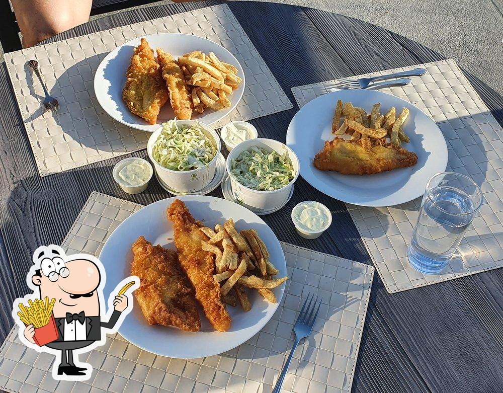 Cockney Kings Fish & Chips, 6574 Hastings St in Burnaby - Restaurant