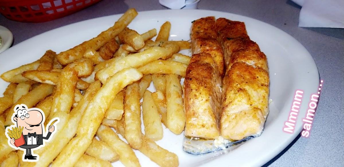 Capt'n Pete's Seafood Restaurant in Maiden Restaurant menu and reviews