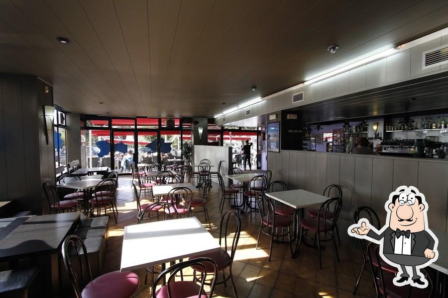 Cafeteria-Pub Dickens in Berga - Restaurant reviews