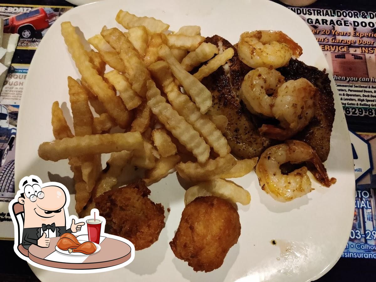 DUKE'S in Calhoun Restaurant menu and reviews