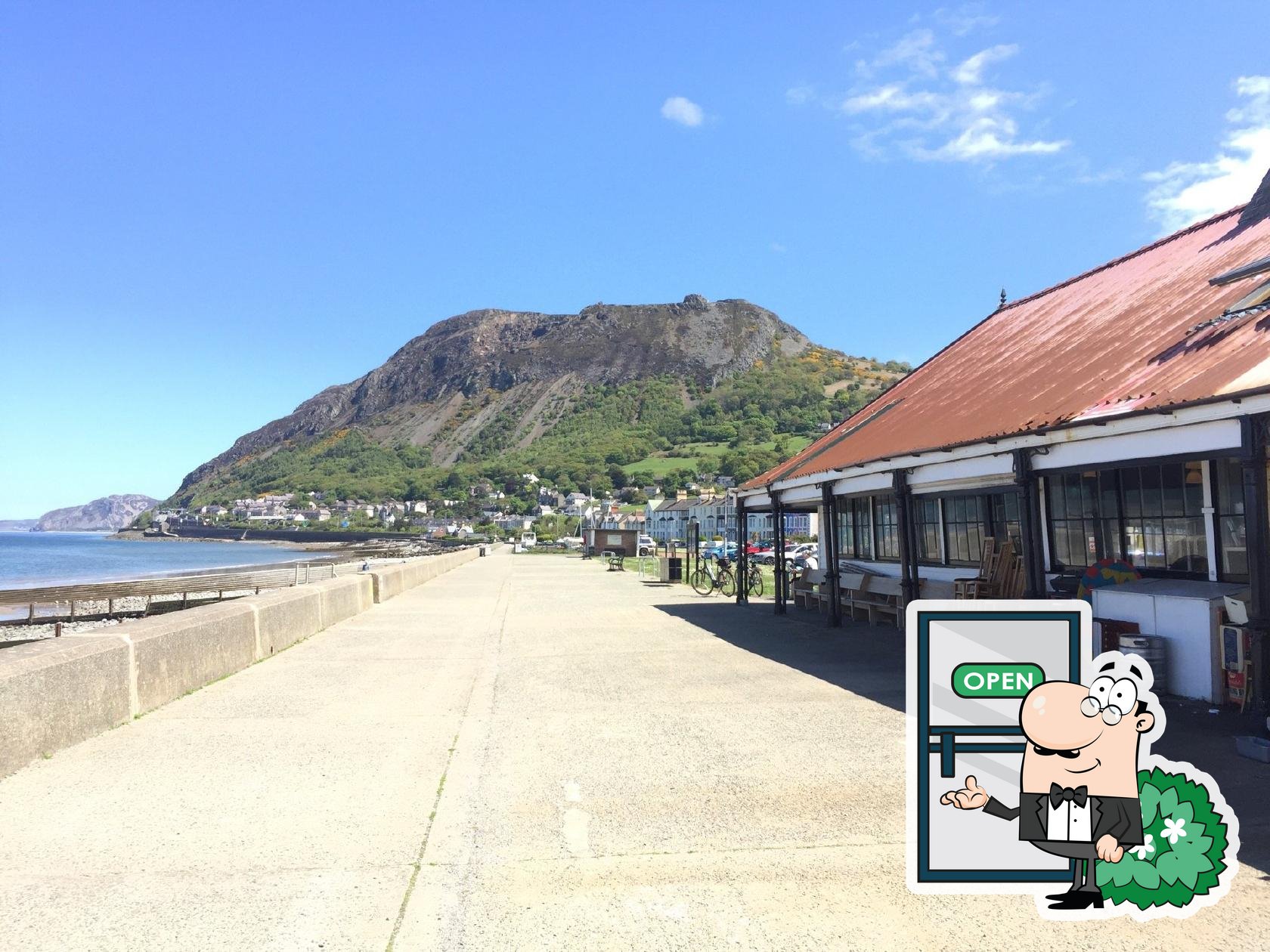 Beach Pavilion Cafe in Llanfairfechan Restaurant reviews
