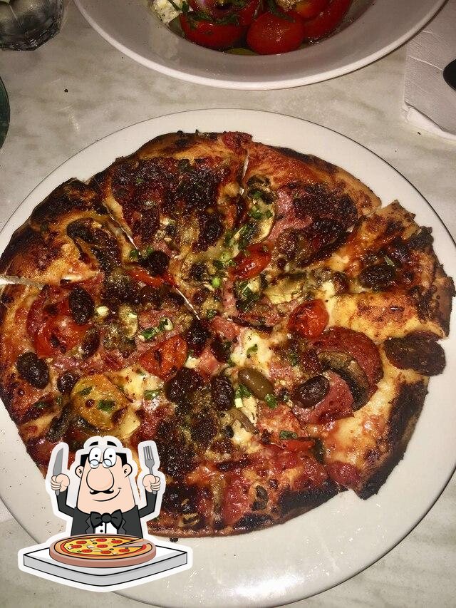 Pacino's, 5 East St in Rockhampton City Restaurant menu and reviews