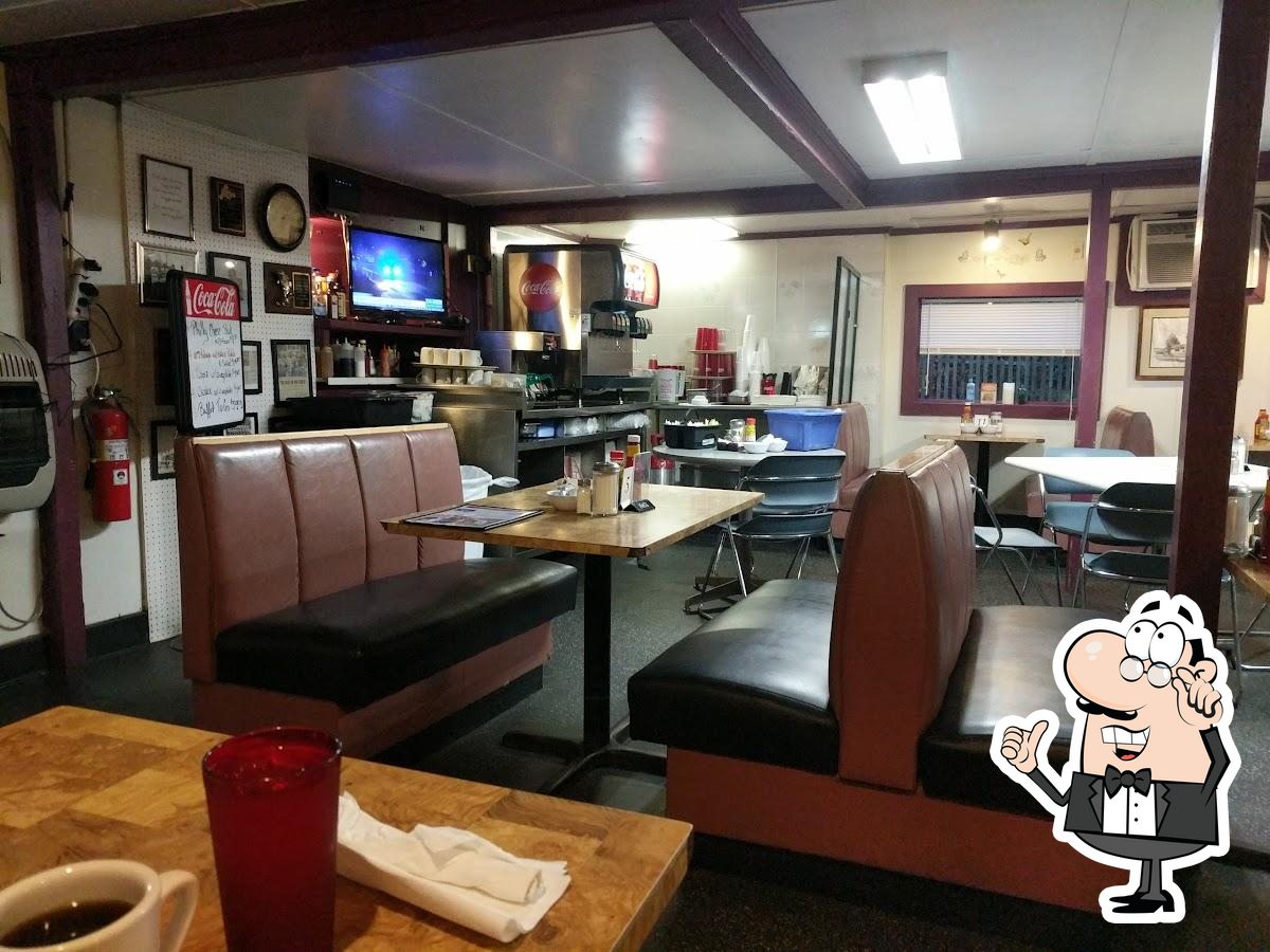 TootNTell in Garner Restaurant menu and reviews