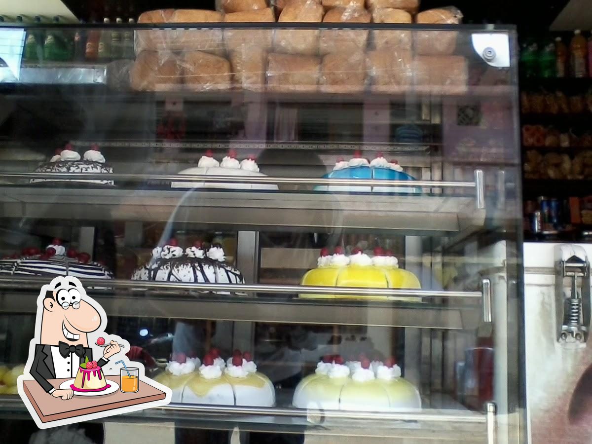 Famous Cakewala Bakery HSR Layout Bangalore | Cake 🎂 Varieties #shorts  #mrnnm #cake #cakes - YouTube