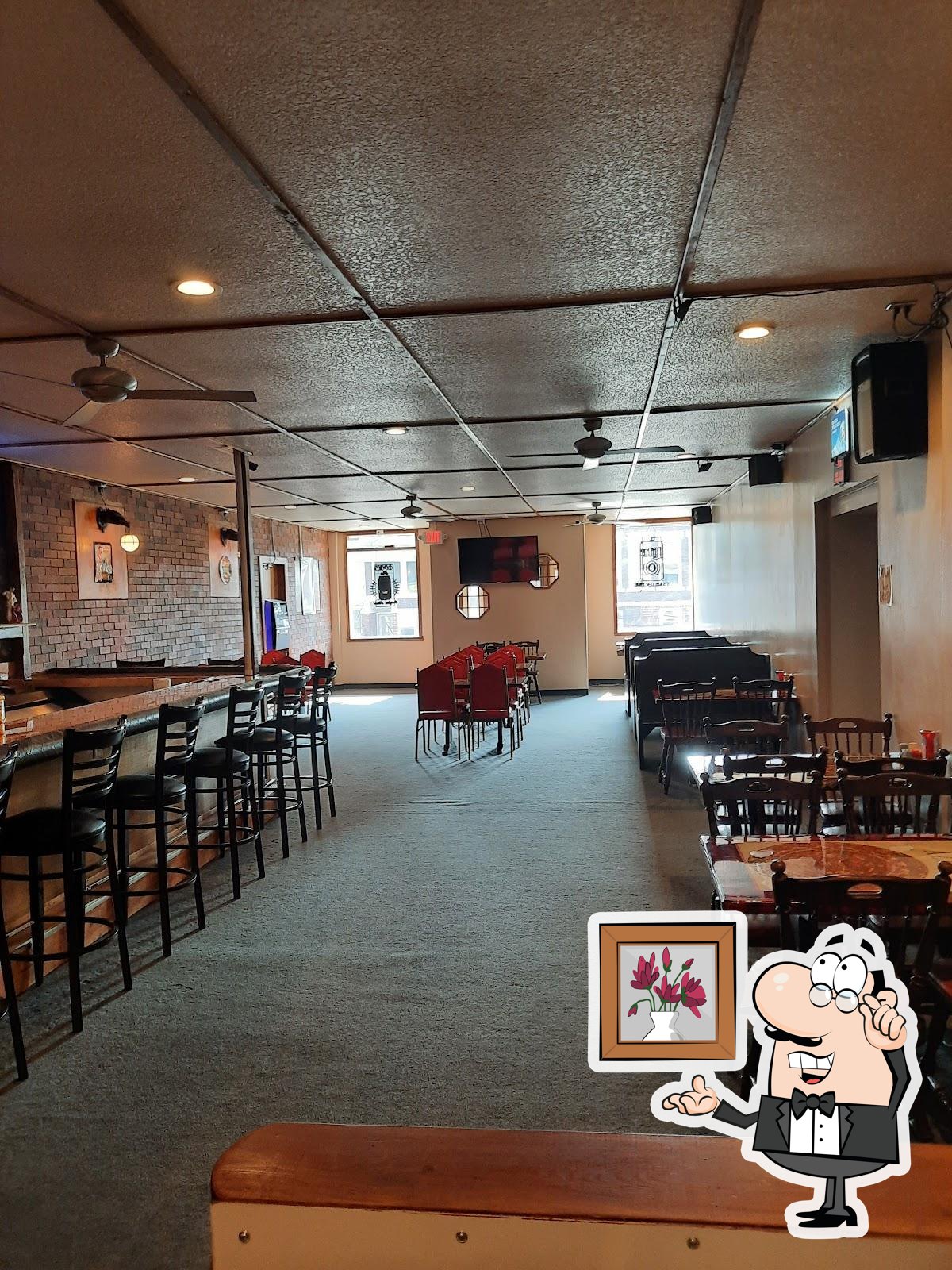 Brick Lounge Bar and Grill in Washburn Restaurant reviews