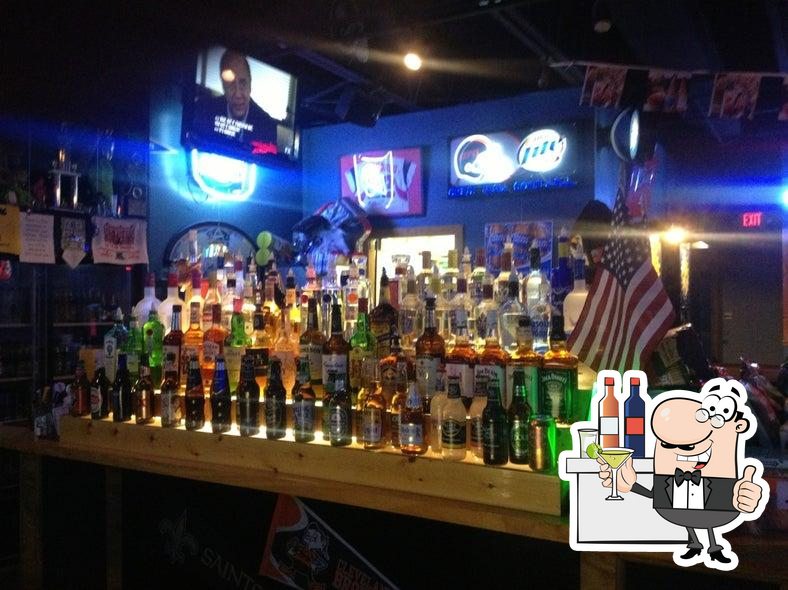 Caps Sports BarGrill in Akron Restaurant menu and reviews
