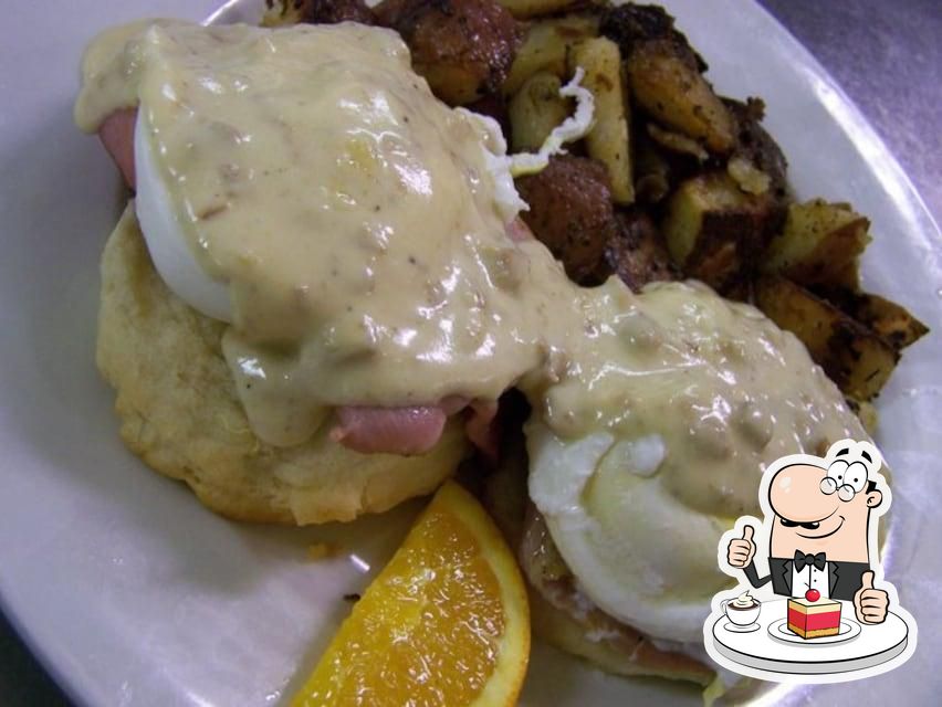 Famous Toastery, 2400 Park Road in Charlotte Restaurant menu and reviews
