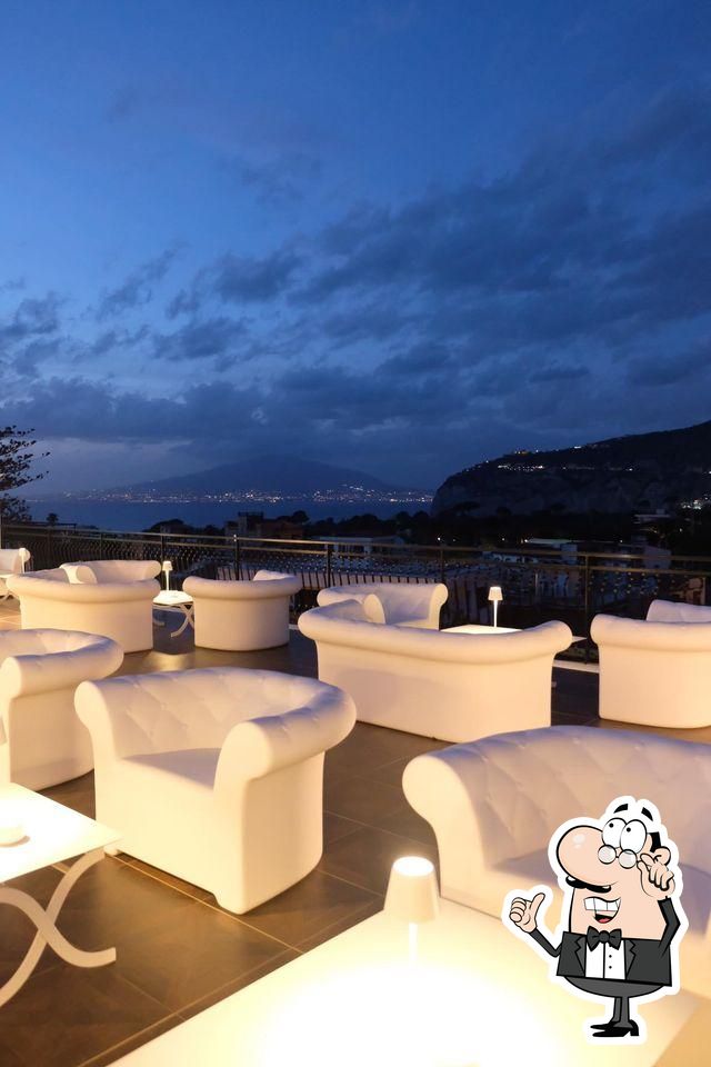 Dry Martini pub & bar, Sant'Agnello Restaurant reviews