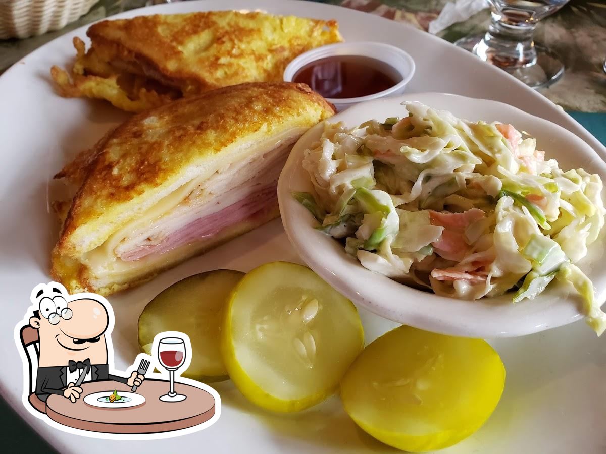 Pumpernickel's in Northport Restaurant menu and reviews
