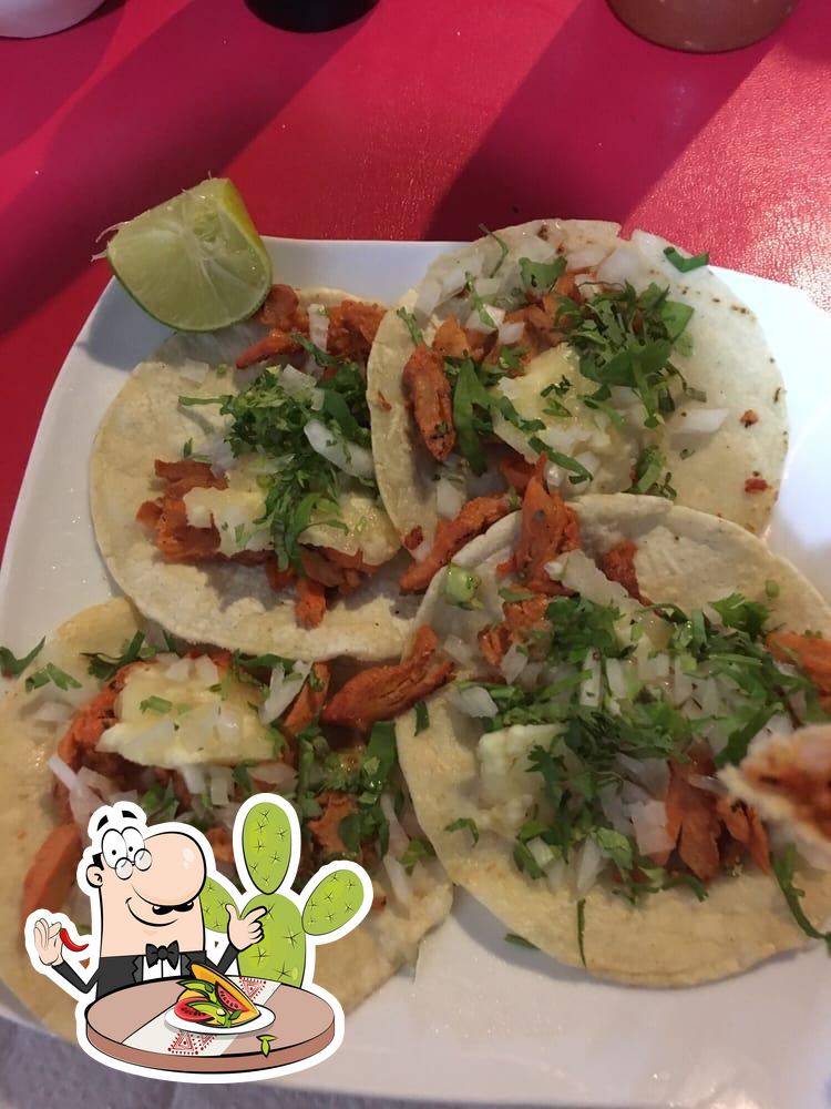 Los Autenticos Tacos al Pastor restaurant, La Crucecita Restaurant