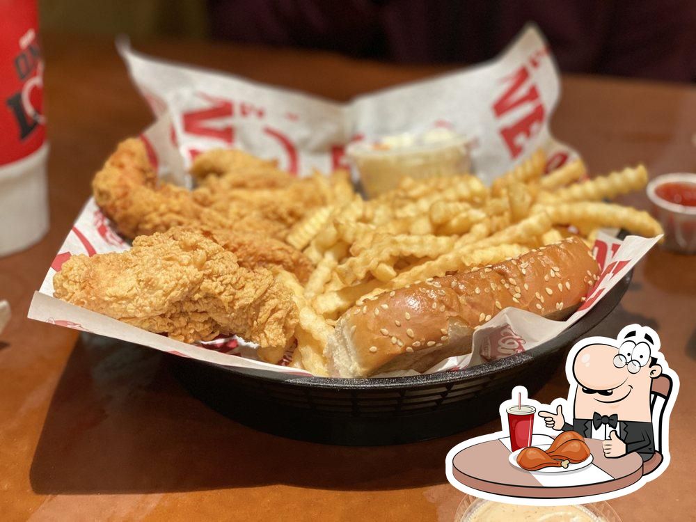 Raising Cane's Chicken Fingers in Azusa Restaurant menu and reviews