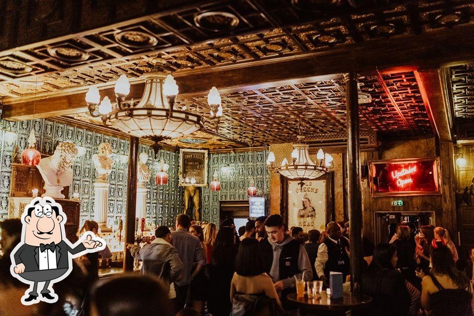 The Old Queens Head, 44 Essex Rd in London Restaurant menu and reviews