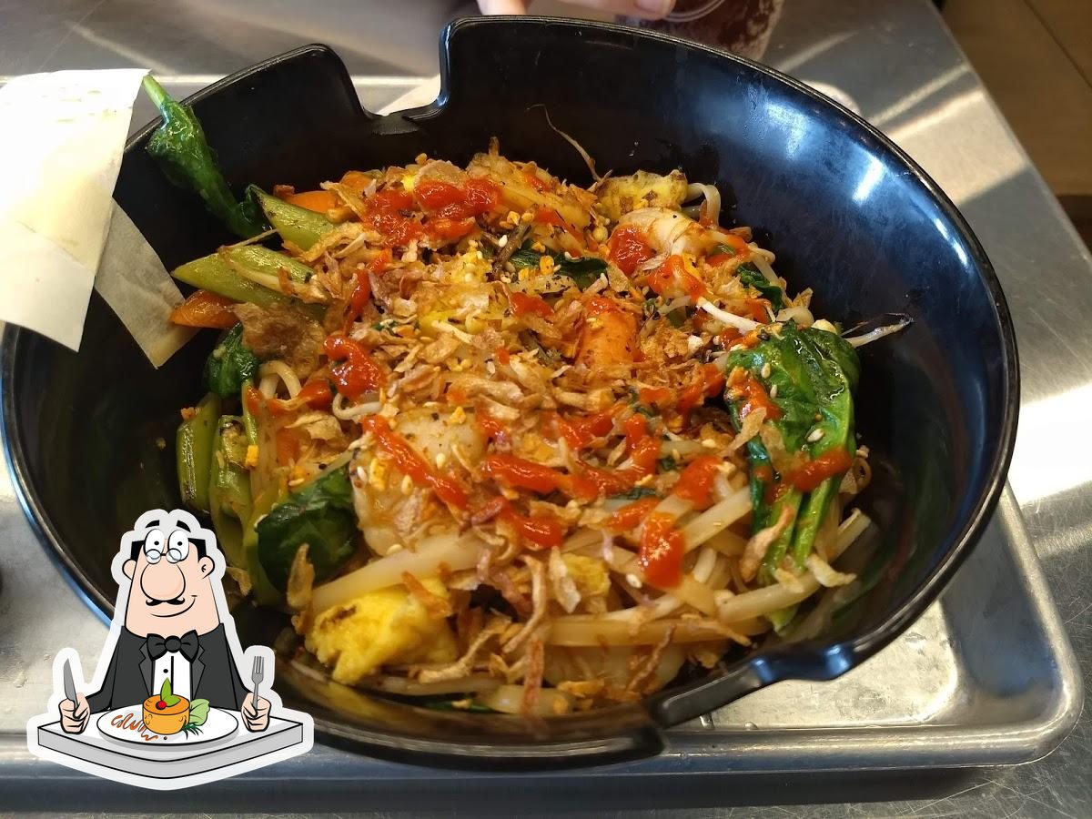 honeygrow, 100 Northern Ave in Boston Restaurant menu and reviews