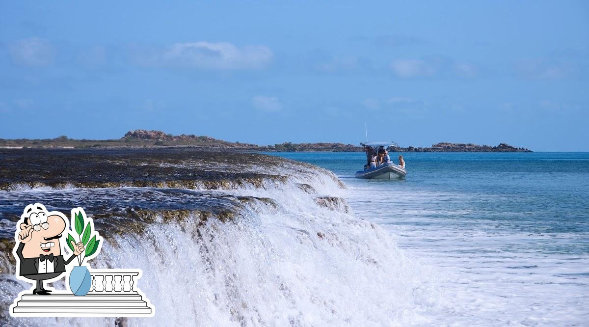 Bay Pearl Farm BroomeCape Leveque Road in Dampier Peninsula