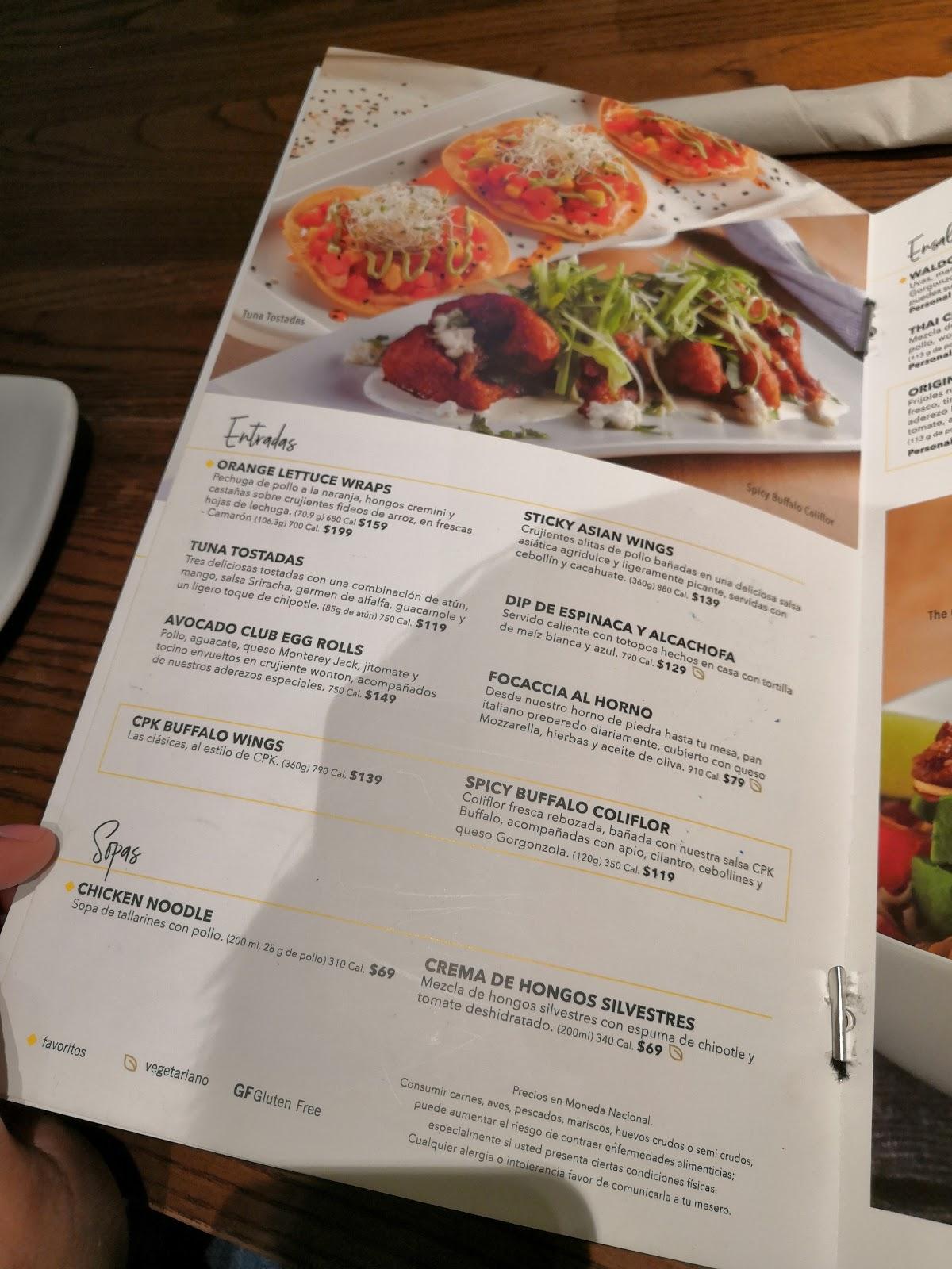 Menu at California Pizza Kitchen pizzeria, Mexico City, Colonia