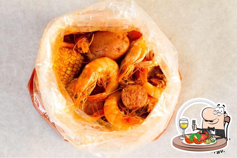 The Boiling Crab, 10560 Walnut St #100 in Dallas - Restaurant menu and reviews