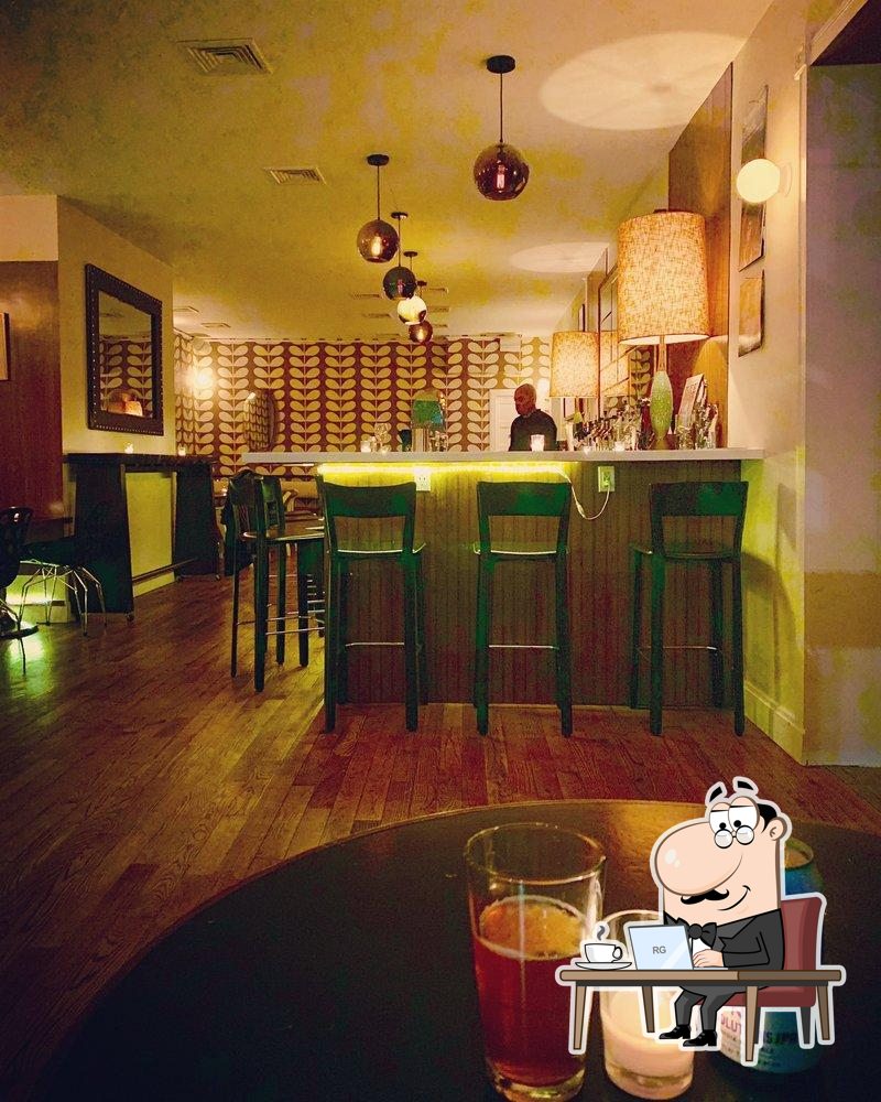 Ruby's Vintage in New York City - Restaurant menu and reviews