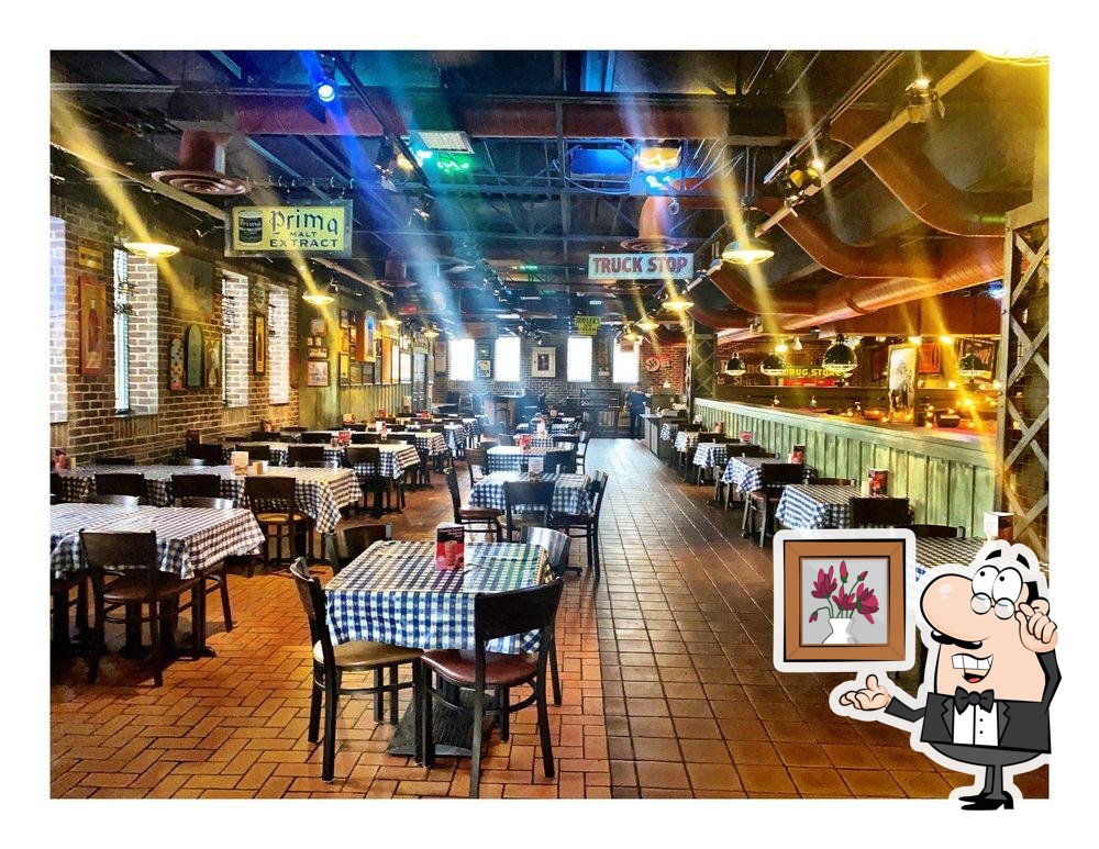 Portillo's Chicago – Canal and Taylor, Chicago - Restaurant menu ...