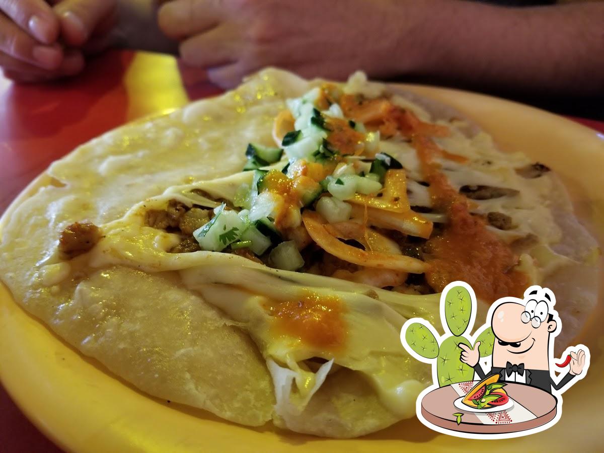 Restaurante Taquería Aaajiji, Ciudad Juarez, Blvd. Manuel Gómez Morín