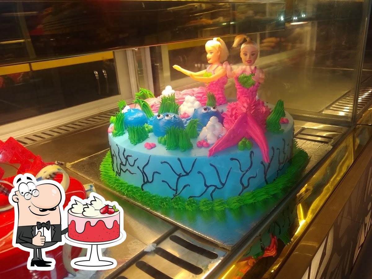 Where to get custom cakes and delicious sweet treats in Illinois! The... |  TikTok