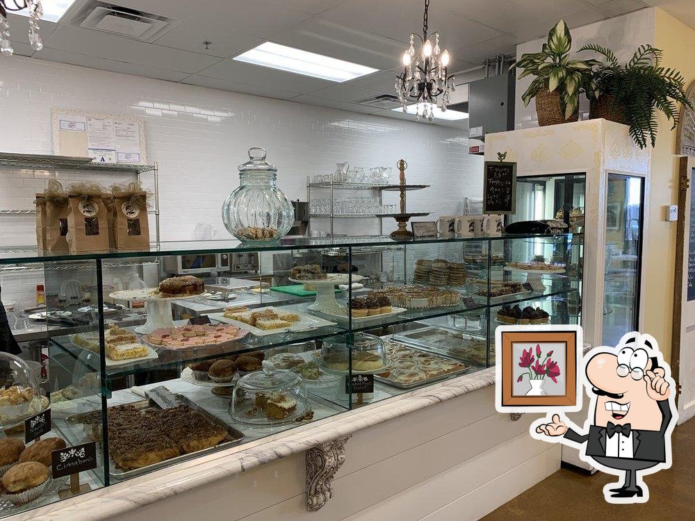 Humboldt Sweets Bakery, 670 S Green Valley Pkwy 110 in Henderson
