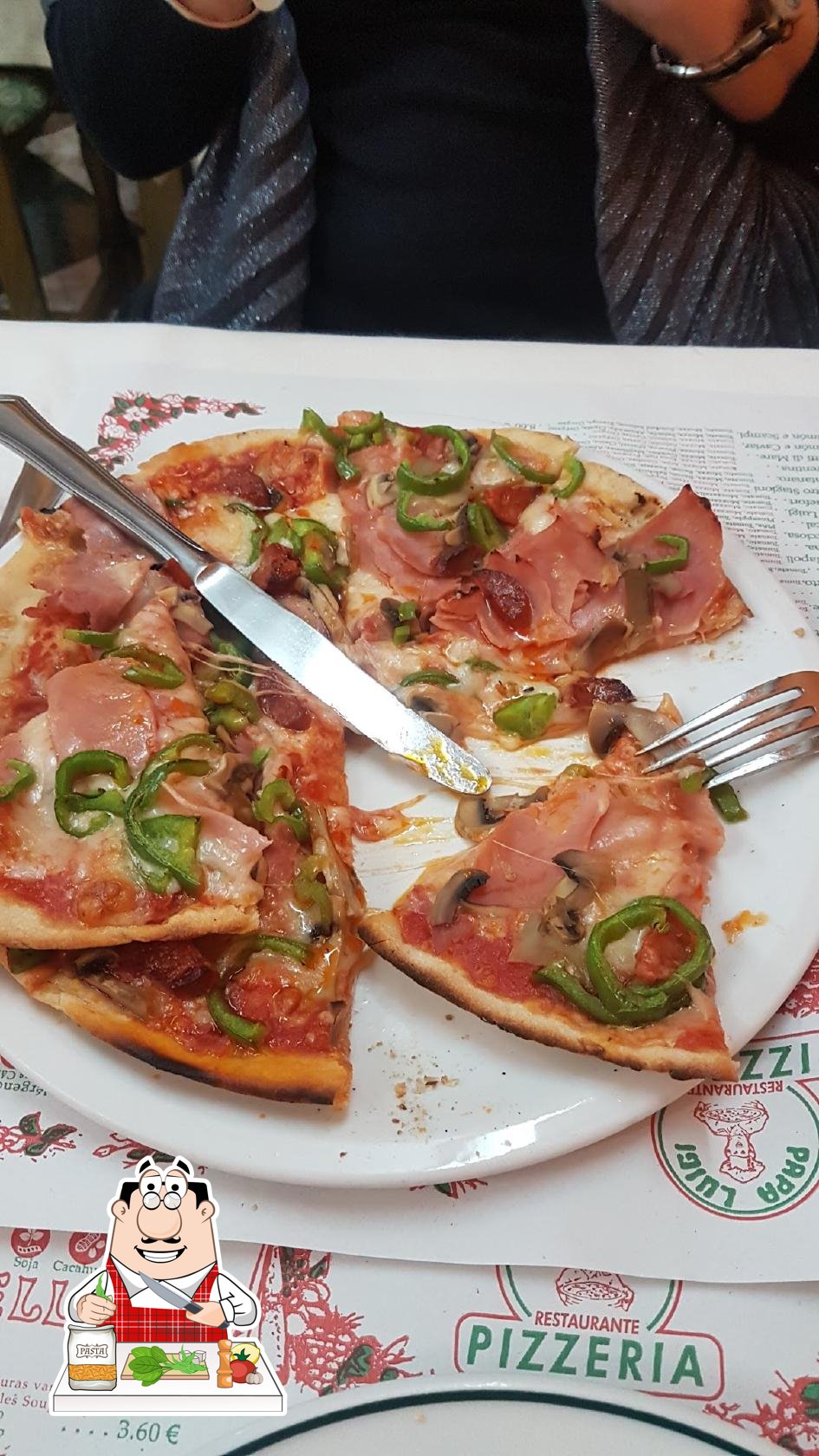 Gross sauce instead of cheese: fotografía de Pizzeria Papa Luigi, Fuengirola  - Tripadvisor