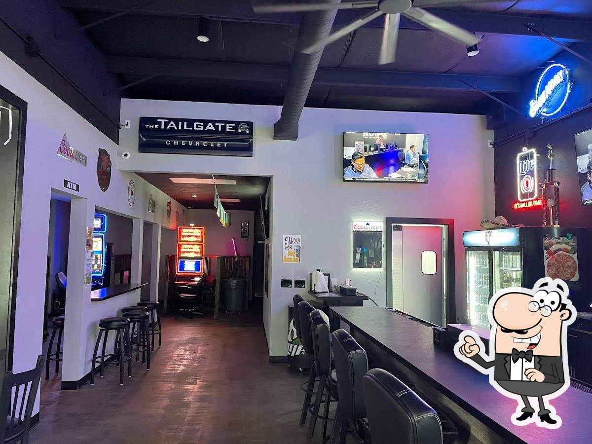 The Tailgate in Smithton Restaurant reviews