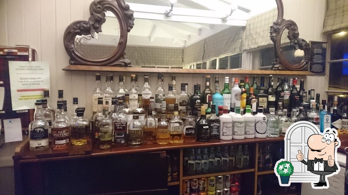 Brass Tap Bar in Tongue Restaurant menu and reviews