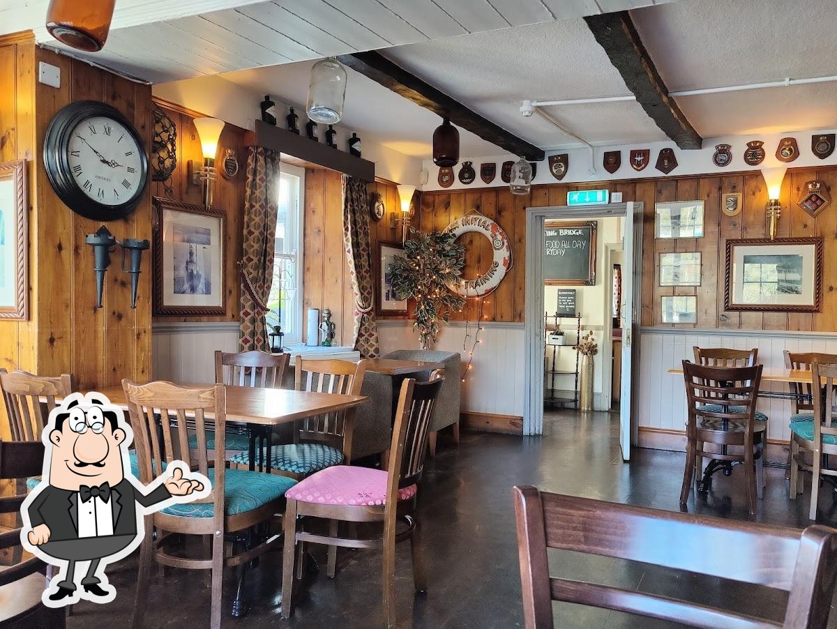 The Floating Bridge restaurant, Dartmouth – menu, prices & reviews