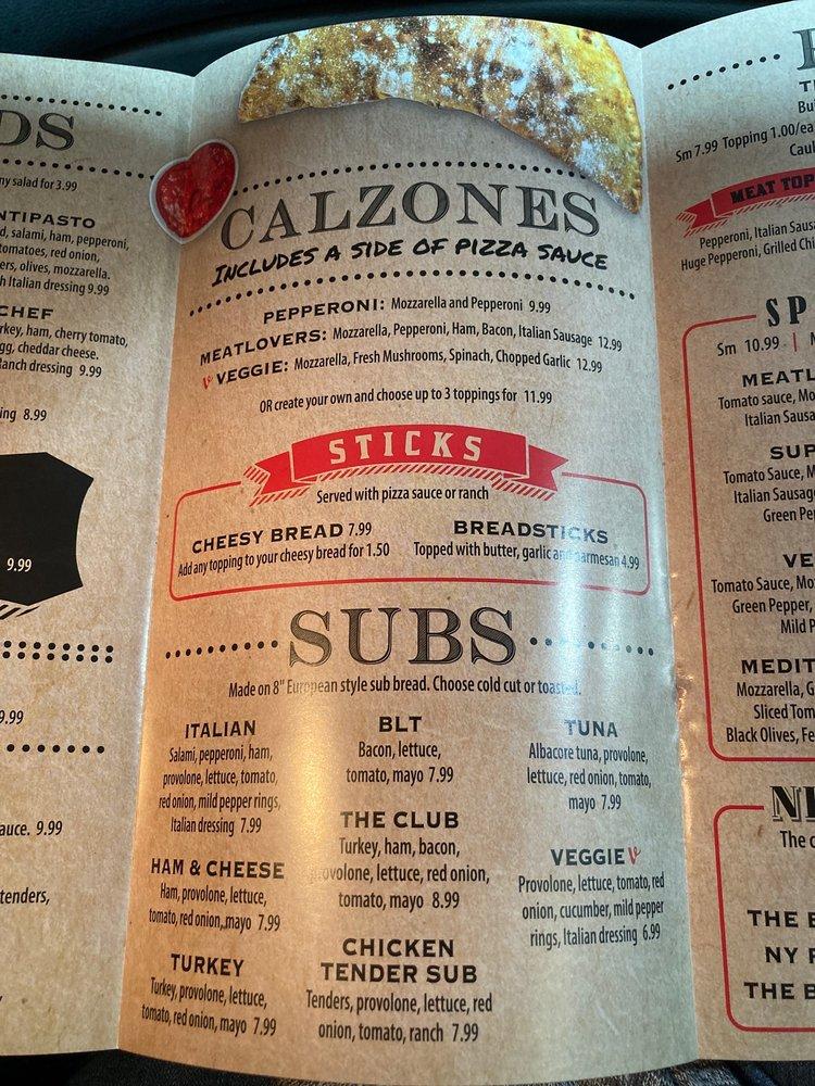 Menu at Saroki's Crispy Chicken & Pizza pizzeria, Romulus