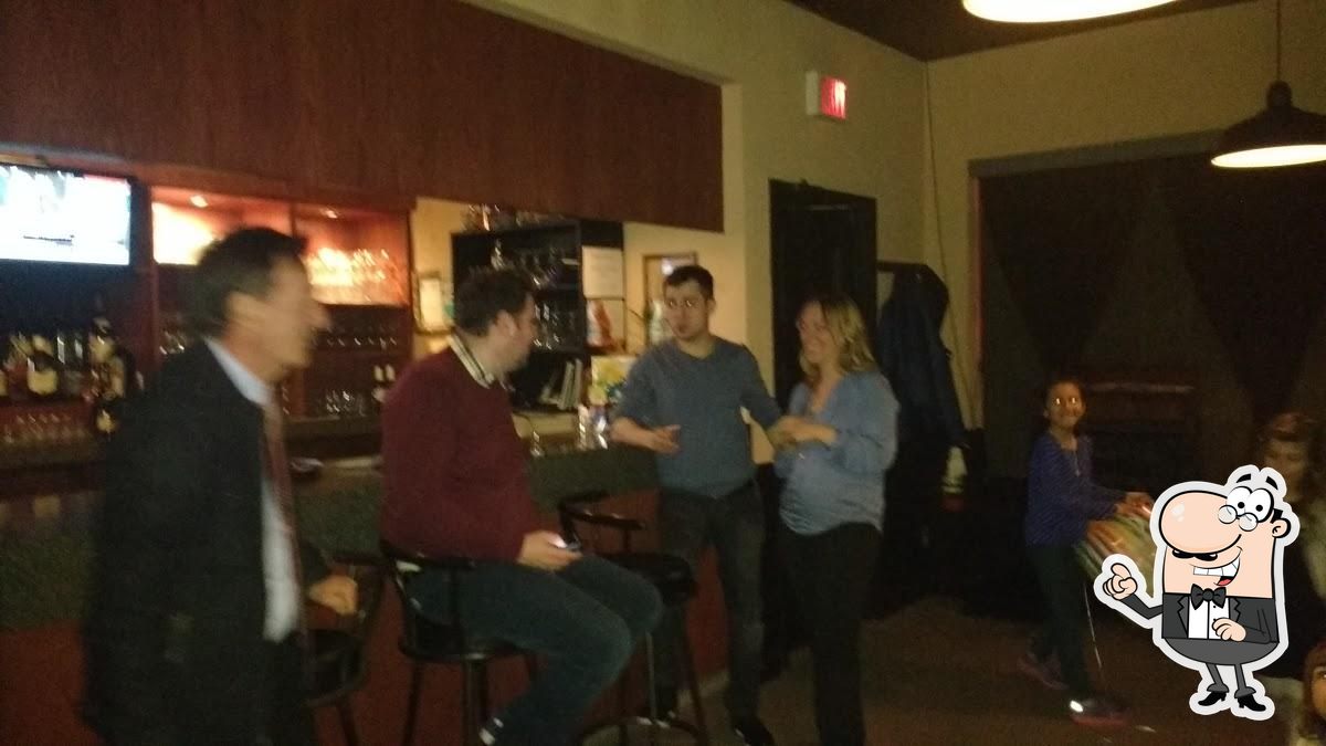 Nina's Bar & Grill in Mississauga Restaurant menu and reviews
