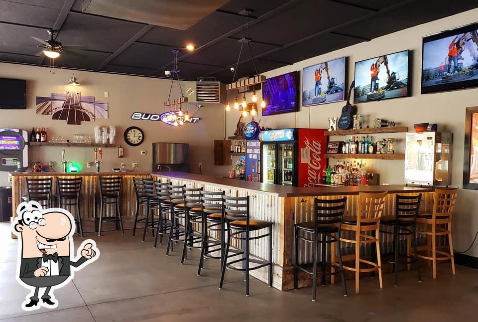 Rocky & Taras Nut Haus in Dundas Restaurant reviews
