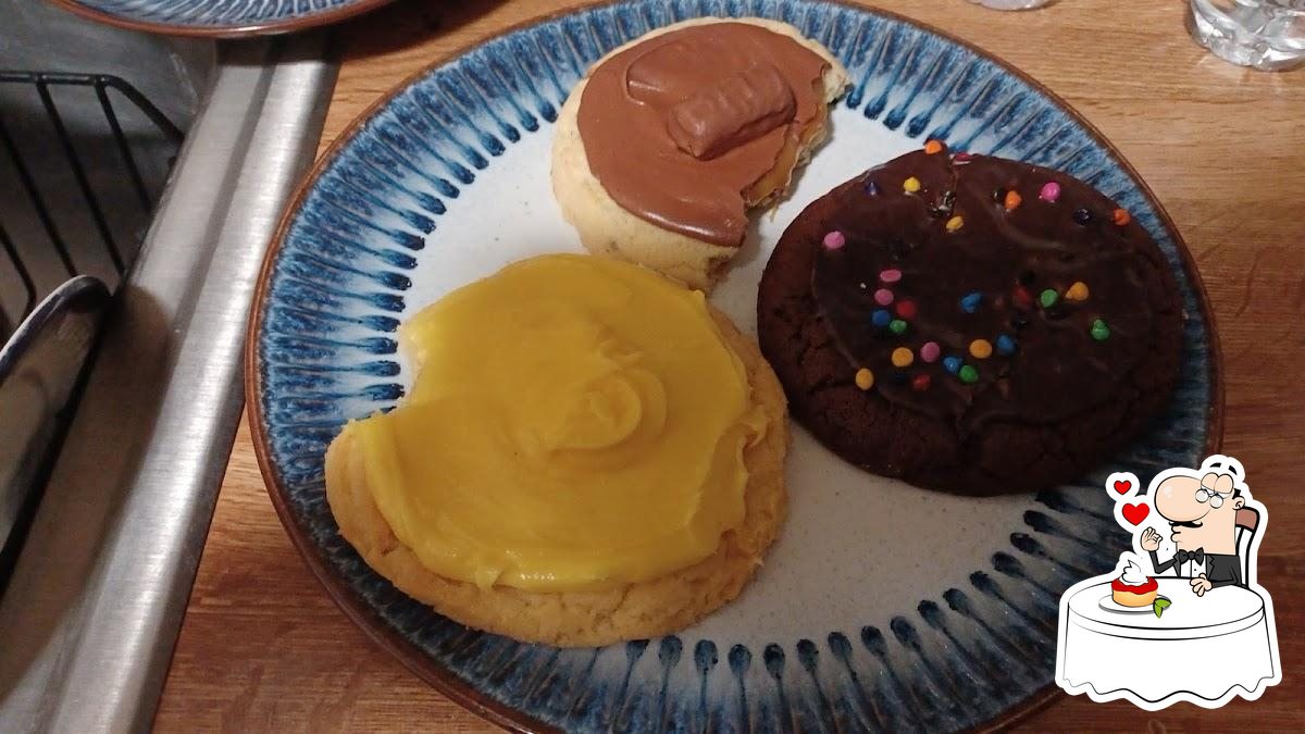 Crumbl Cookies Chico in Chico Restaurant menu and reviews