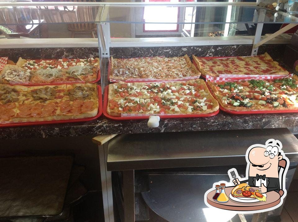 Bella's Subs and Pizza in Wyomissing Restaurant menu and reviews
