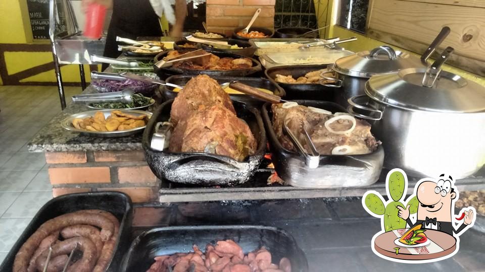 A Cantina restaurant, Brasil, Praça da igreja católica Centro