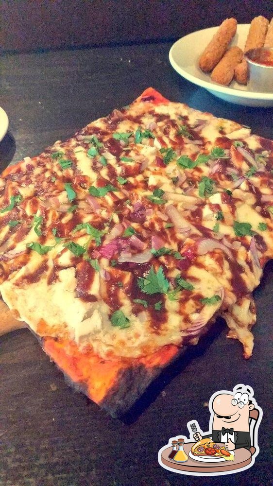 Mama Carpino's in Apple Valley Restaurant menu and reviews