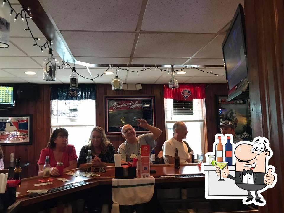 Lewis' Tavern in Schaghticoke Restaurant reviews