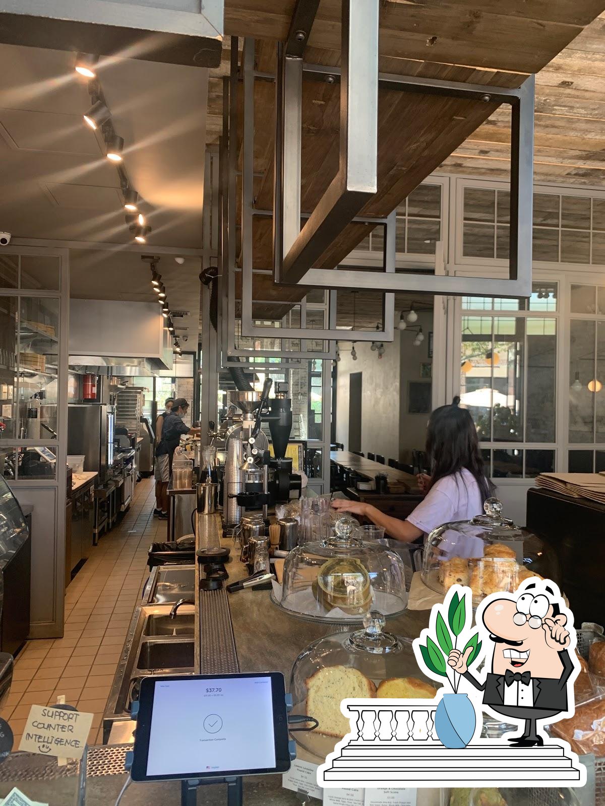 Blank Cafe, 64 Meserole Ave in New York City - Restaurant reviews
