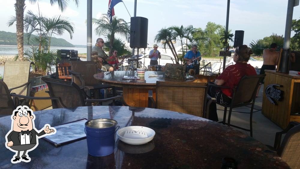 The Longshot Saloon in Portage Des Sioux Restaurant reviews