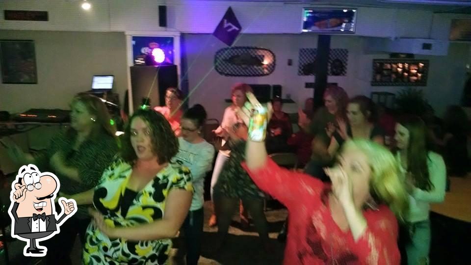 Shifters Sports Bar in Roxboro Restaurant reviews