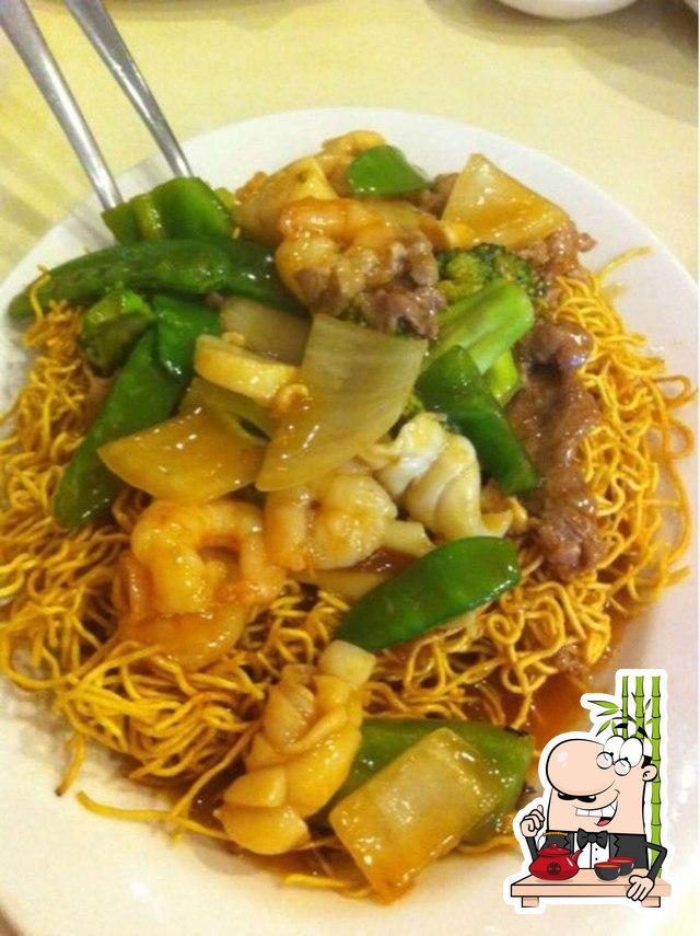 Chi's Congee & Noodle House in Mississauga Restaurant menu and reviews