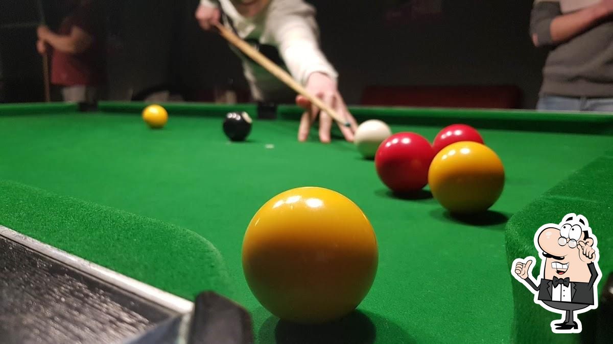 Shades Sports & Pool bar in Hertford Restaurant reviews