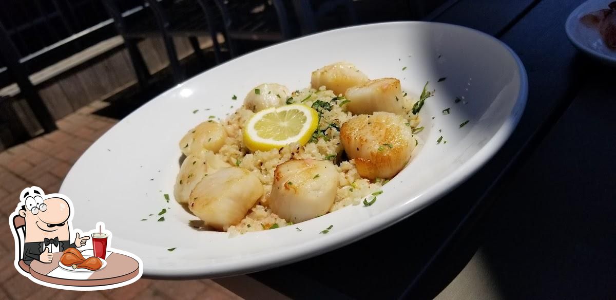 Barrett's Waterfront in Fall River Restaurant menu and reviews