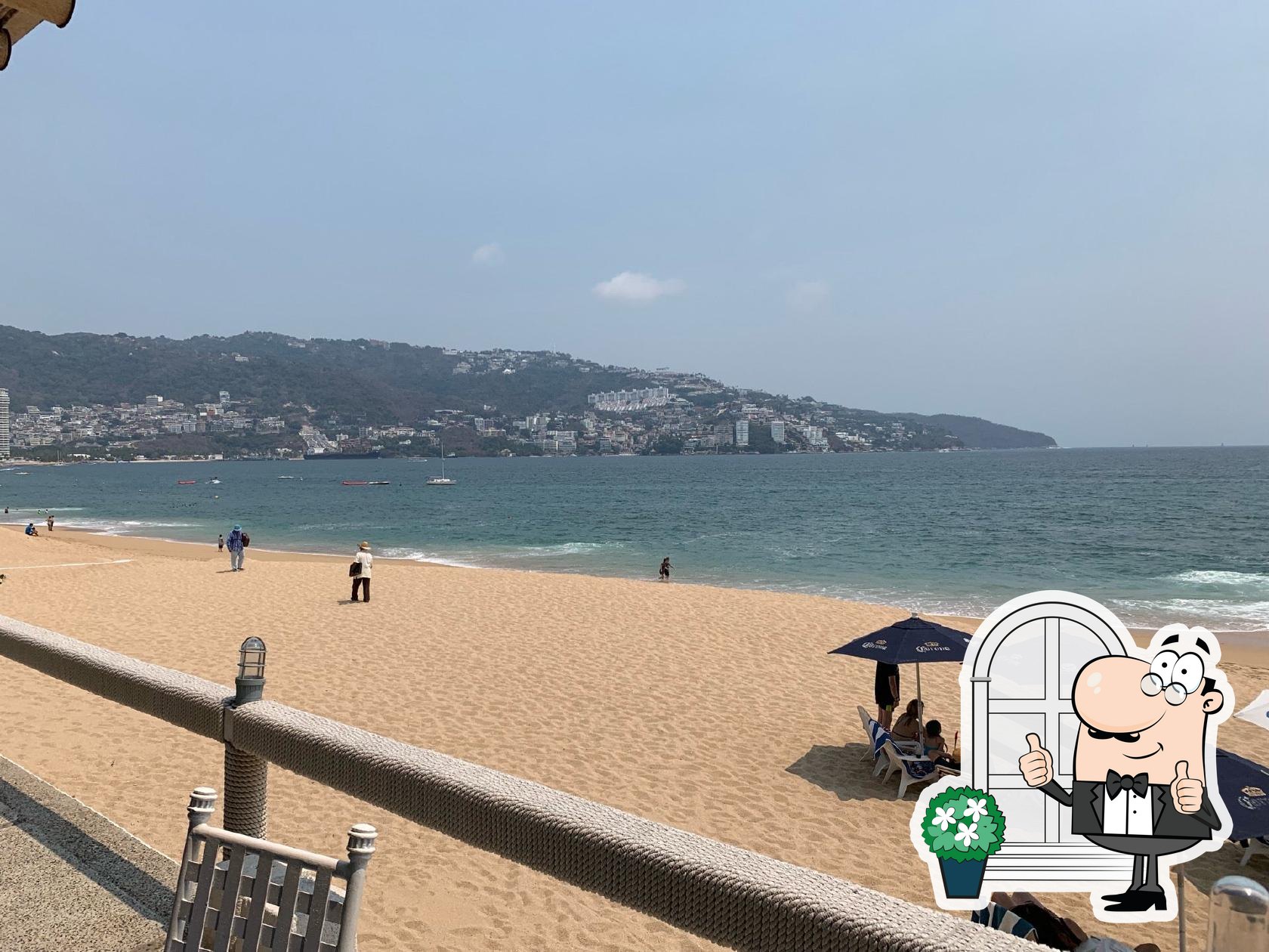 Tabasco Beach, Acapulco Mexican restaurant menu and reviews
