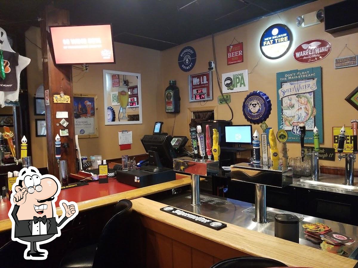 Triple Cats Bar & Grille in Harrison Restaurant menu and reviews